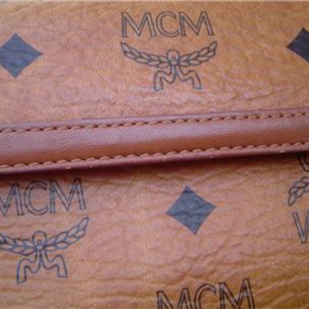 AUTHENTIC MCM COGNAC SIGNATURE LEATHER SMALL SATCHEL WITH KEYCHAIN EUC - Picture 11 of 16